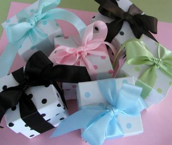 Imported Polka Dot Favor Boxes With Satin Ribbon
