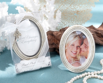 Exclusive Disney Collection "Love Changes Everything" Pearl Photo Frame/Place Card Holder